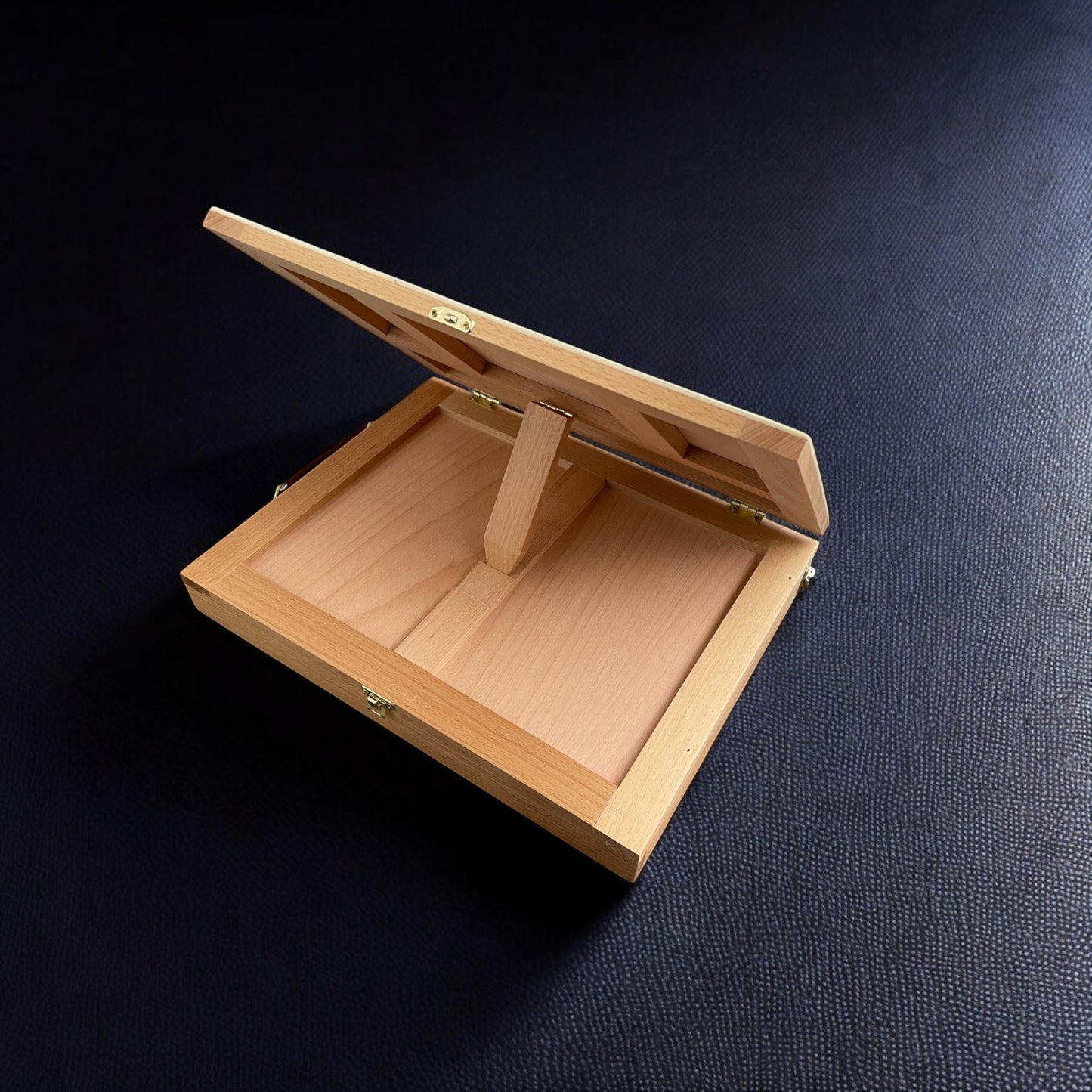 Table top Easel with storage drawer