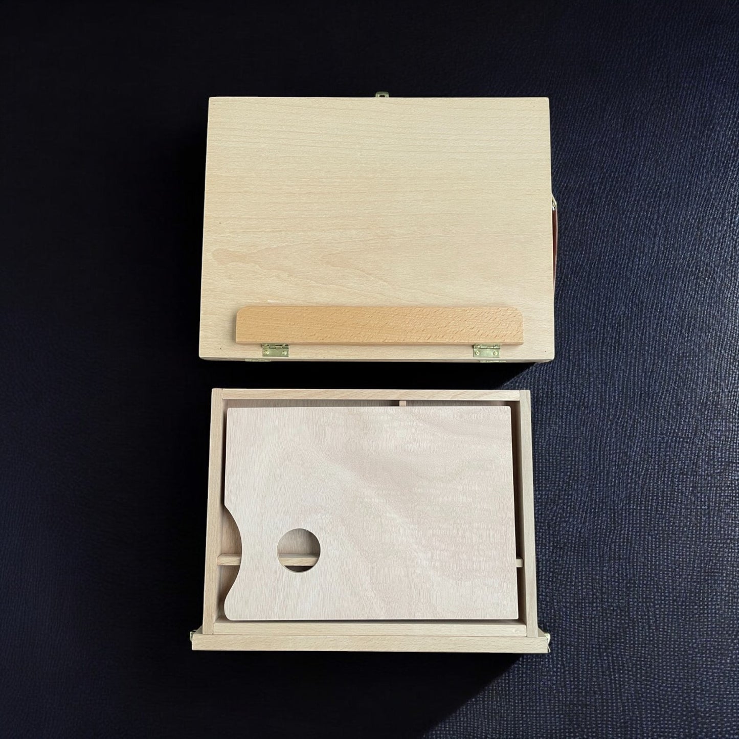 Table top Easel with storage drawer
