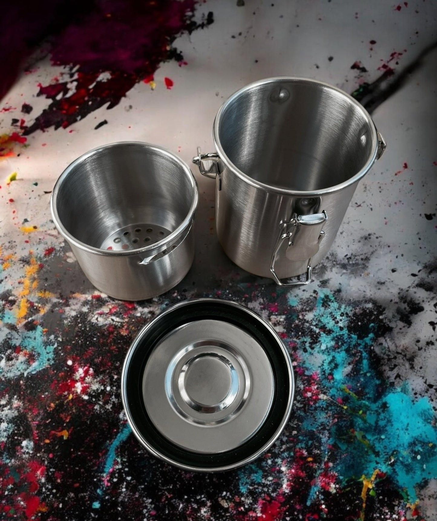 Small steel brush washer with sealing lid