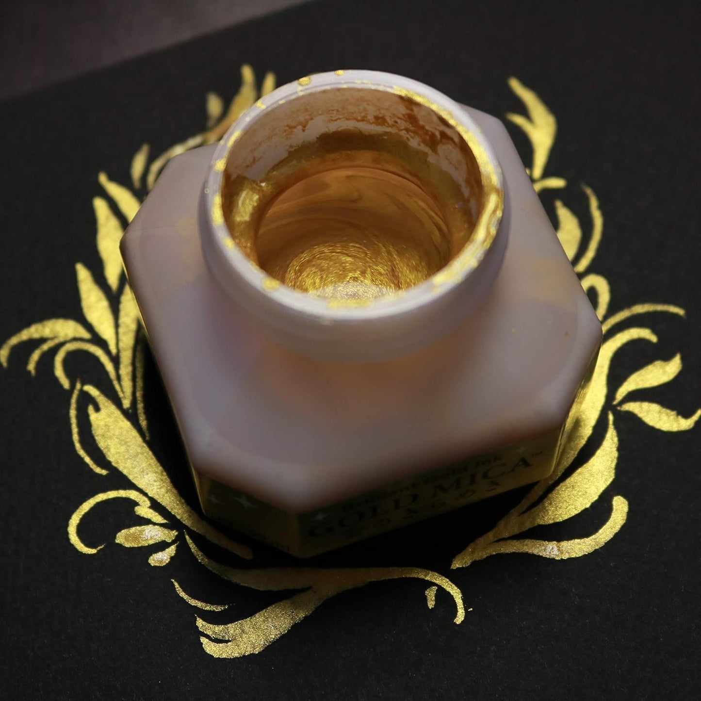 Kuretake Brilliant Gold Ink - Gold Mica 60ml