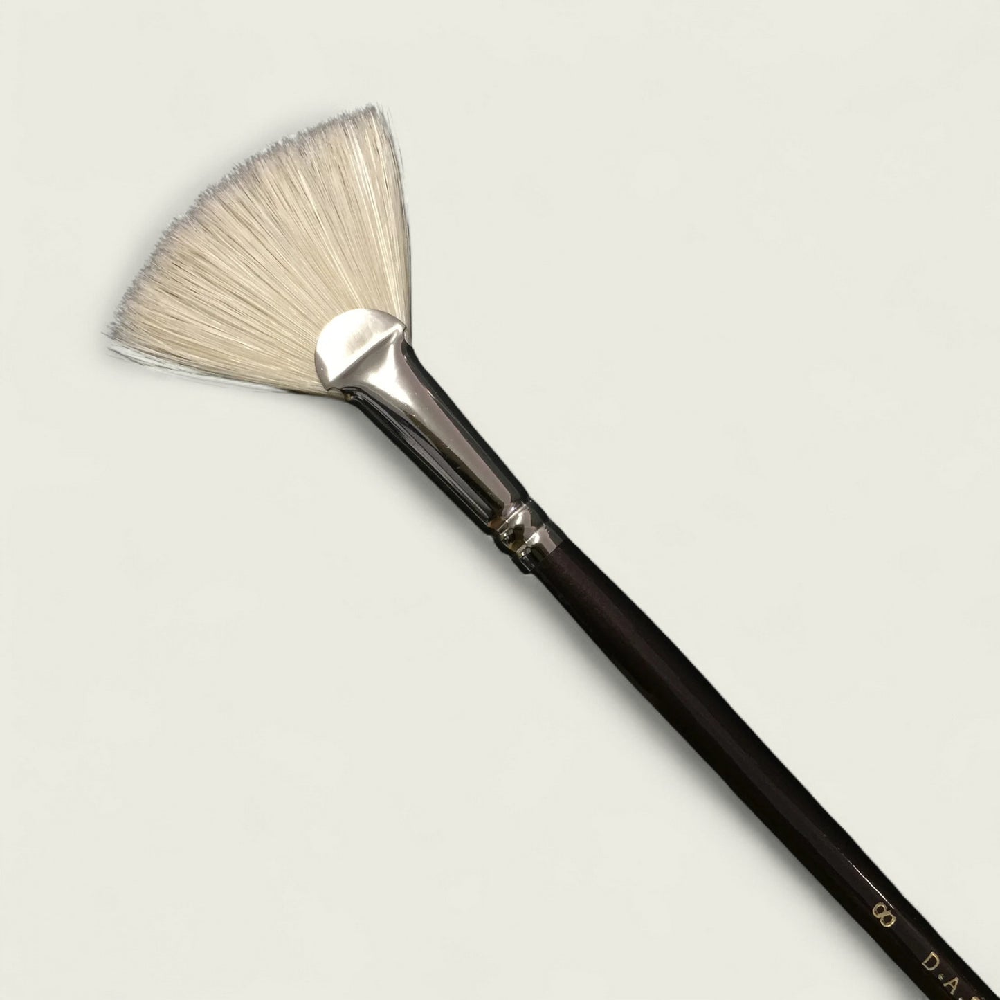 Museum S1180 Fan Brush Taklon/Hogs Bristle Blended Fibres